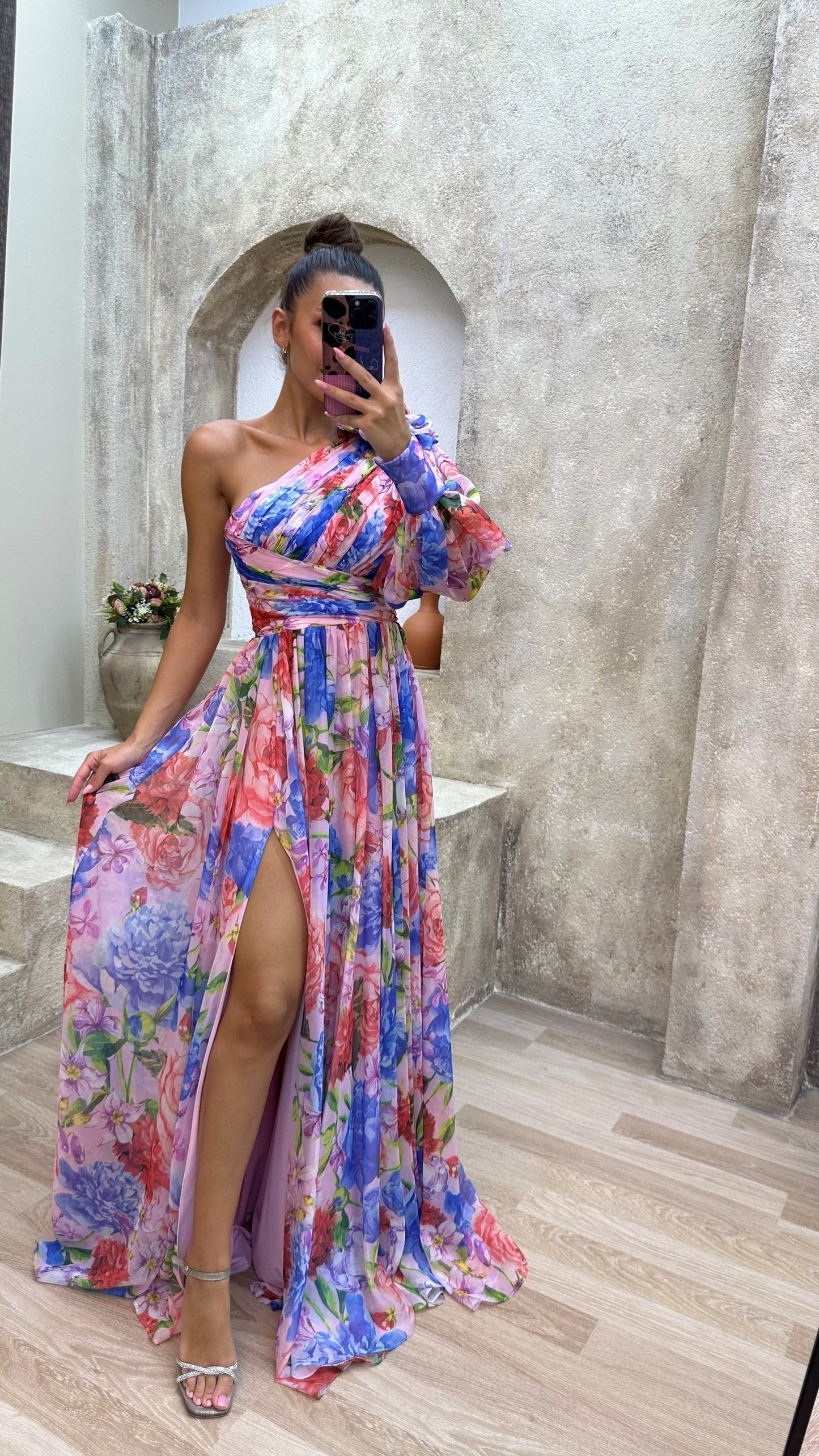 Elegant Flowy Shoulder Dress for Summer Events