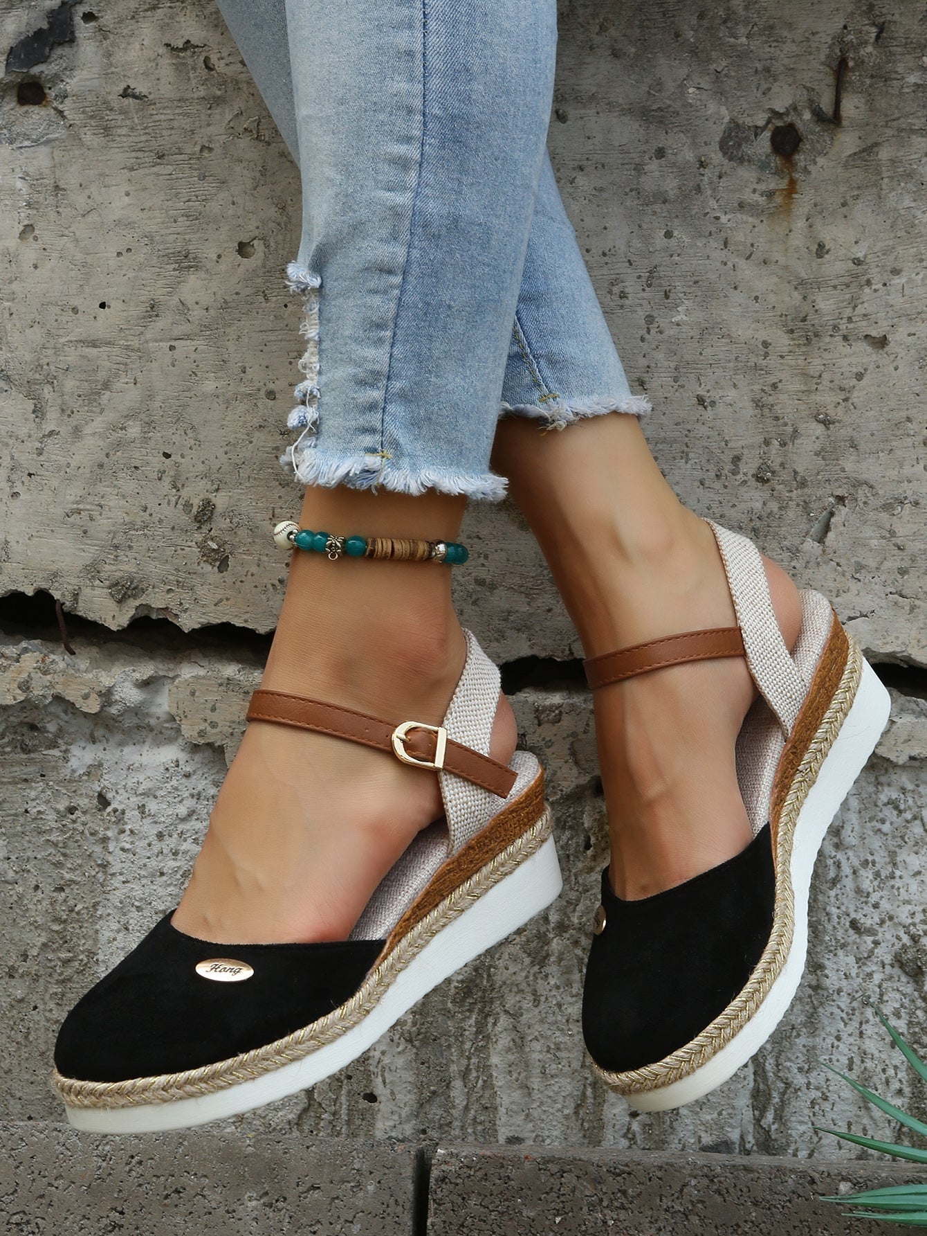 Lillian - Closed-Toe Platform Espadrilles