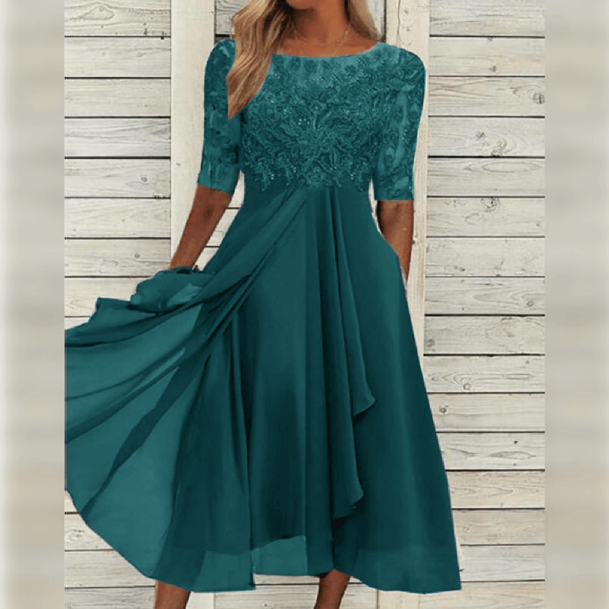 Elegant Flowy Women's Party Dress with Lace Bodice