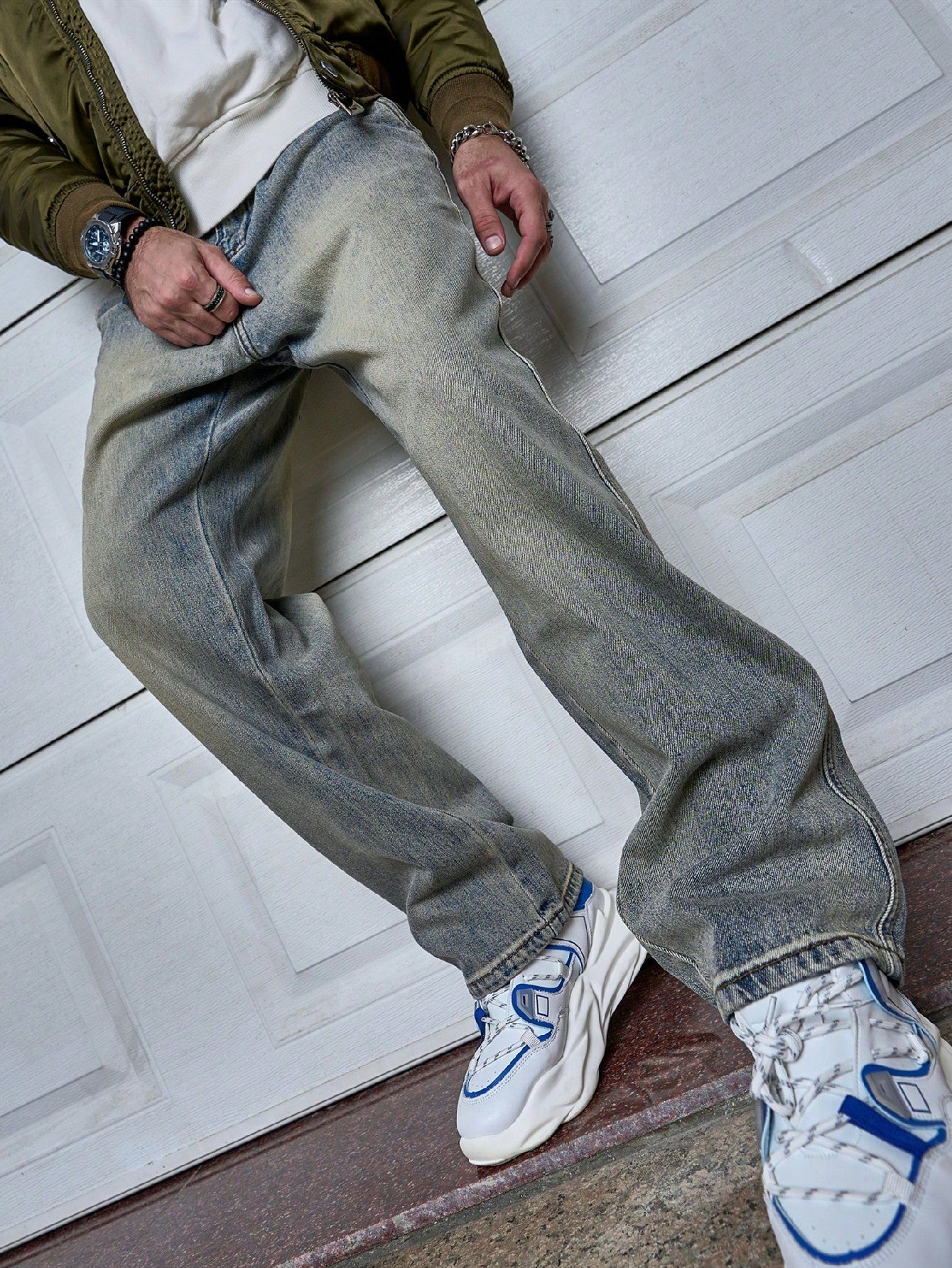 Men's Jeans – Relaxed Straight Leg Washed Denim