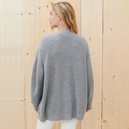 Women's Cardigan – Oversized Ribbed Button-Front Layer