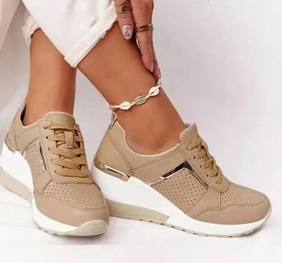 Women's Sneakers – Lace-Up Platform Fashion Trainers